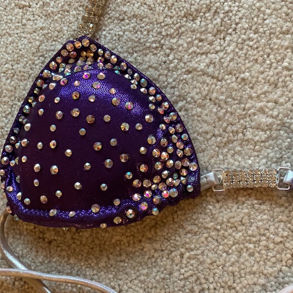 Ravish Sands Custom Competition Bikini - Picture 3 of 8